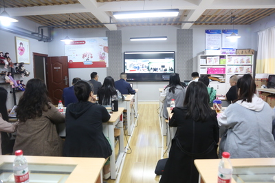 深化文創合作，共育設計人才——湖南師范大學孫舜堯教授赴我校藝術設計與建筑學院交流側記